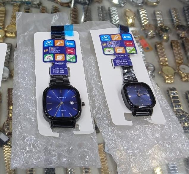 𝙃𝙤𝙢𝙞𝙫𝙚𝙭™Casio Black Chain Blue Dial Couple Watch